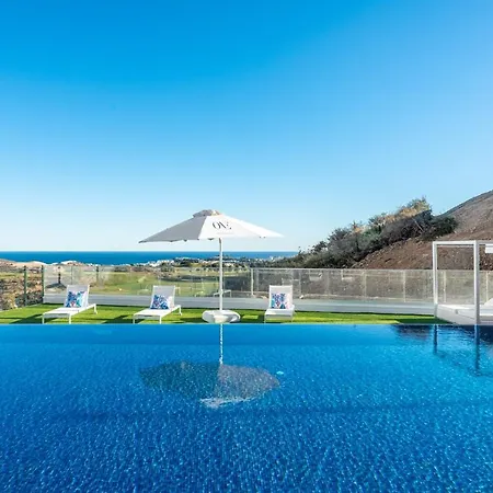 Apartment High End Large Ground Floor With Luxury Private Pool And Sea Views *