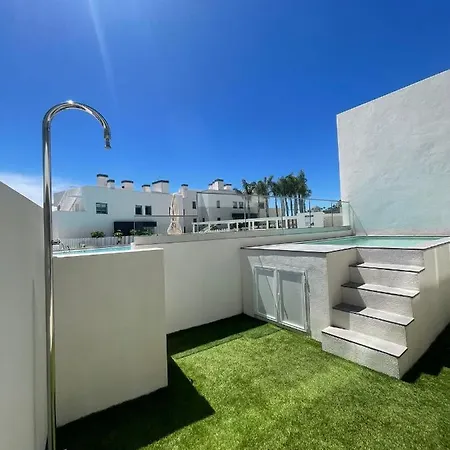 High End Large Ground Floor With Luxury Private Pool And Sea Views * Malaga