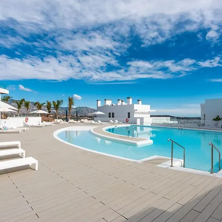 High End Large Ground Floor With Luxury Private Pool And Sea Views Malaga
