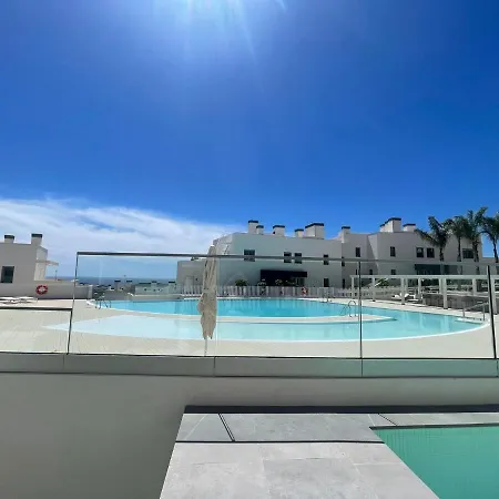 High End Large Ground Floor With Luxury Private Pool And Sea Views