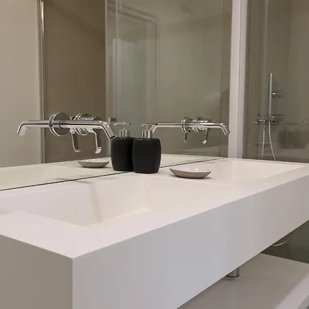 High End Large Ground Floor With Luxury Private Pool And Sea Views Apartment Malaga