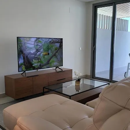 High End Large Ground Floor With Luxury Private Pool And Sea Views * Malaga