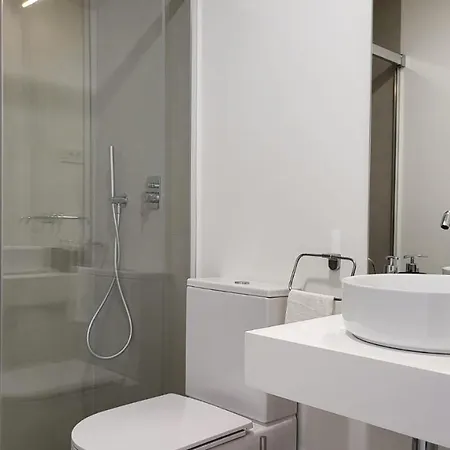 Apartment High End Large Ground Floor With Luxury Private Pool And Sea Views Malaga